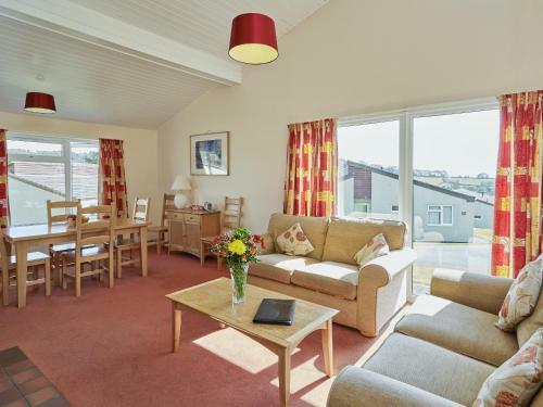 Chudleigh Bungalow 18