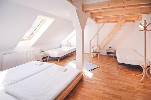 Hostal Restaurace A Pension H?eb�k�rna