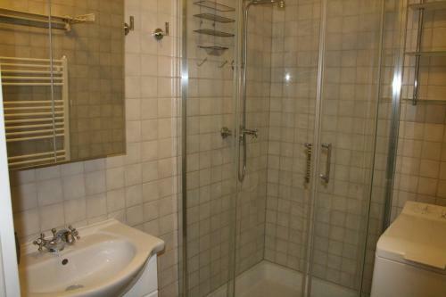 Feel Home Apartment Horova
