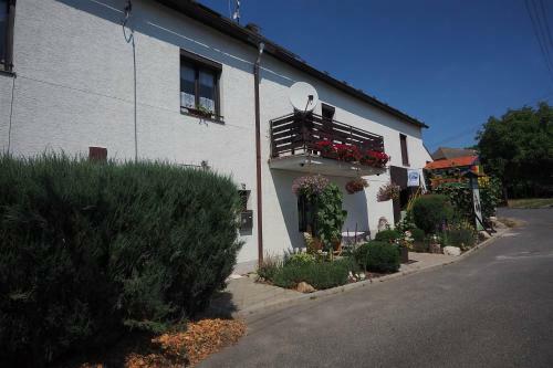 Hostal Penzion Nem�lek