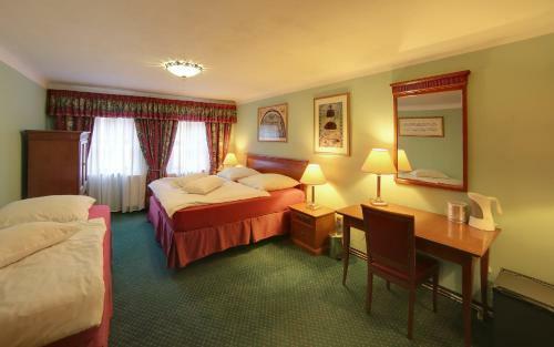 Hostal Pension Masonic House