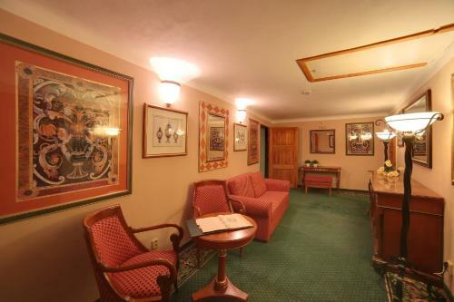 Hostal Pension Masonic House