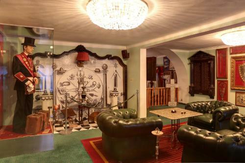Hostal Pension Masonic House