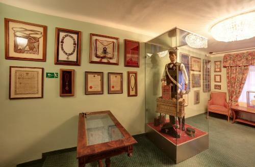 Hostal Pension Masonic House