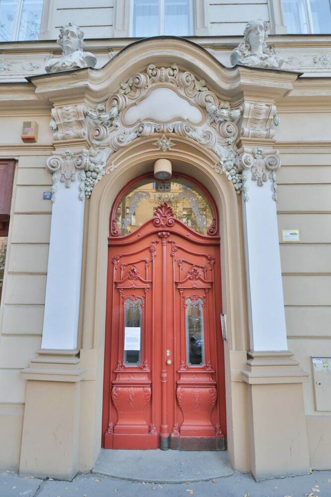 Wonderful Apartment In Vinohrady