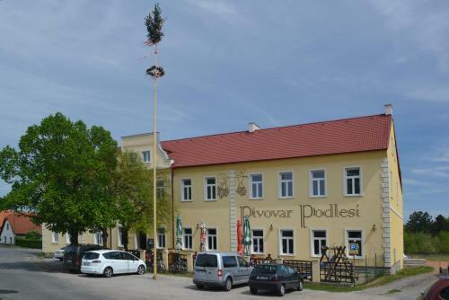 Hostal Penzion Pivovar Podles�