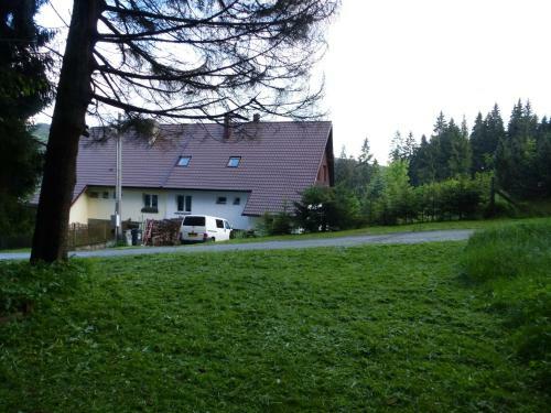 Hostal Ubytov�n� Ly?a?sk� ?kola