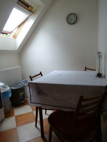 Hostal Ubytov�n� Ly?a?sk� ?kola