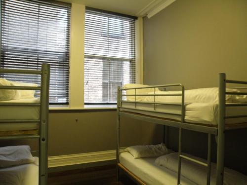 Albergue Albatross Backpackers In!