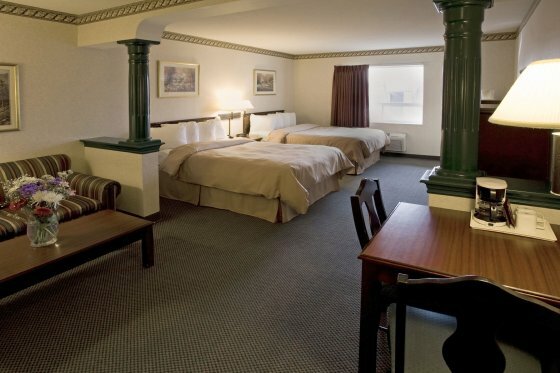 Hotel Comfort Suites Downtown