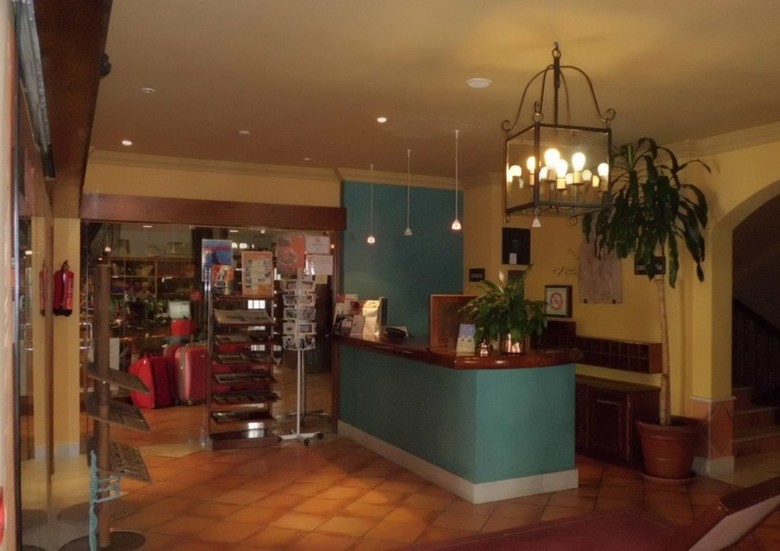 Hotel Puerta De La Villa