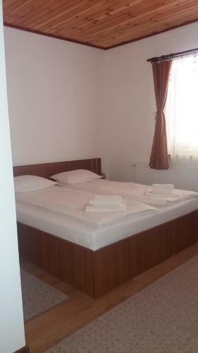 Hostal Popasul Vanatorilor