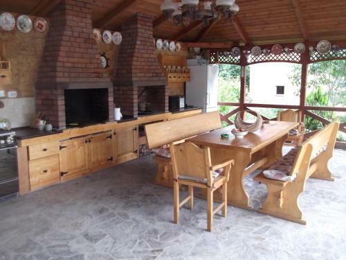 Hostal Pensiunea Raze De Soare