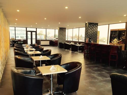 Hotel Charter Otopeni