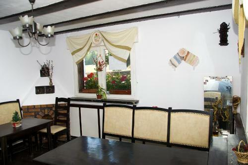 Hostal Cabana Poiana Secuilor