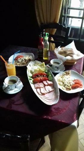 Hostal Casa Cu Farfurii