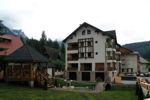 Hostal Pensiunea Gold
