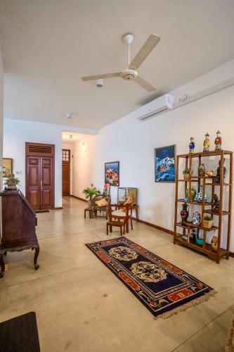 Hostal Sayura House