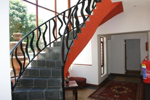 Bed & Breakfast Khayalami Lodge