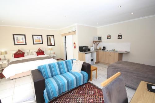 Hostal Marren House