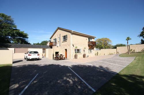 Hostal Marren House
