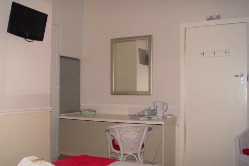Everwood Manor Bed And Breakfast
