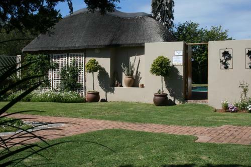 Bed & Breakfast Corner House Accommodation