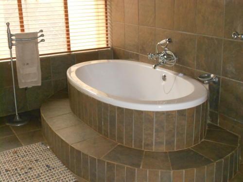 Izapa Bush And Game Lodge