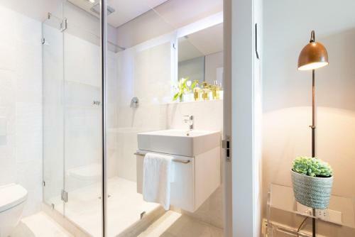 Collection Luxury Apartments - Concord 11