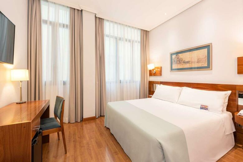 Hotel TRYP Madrid Atocha
