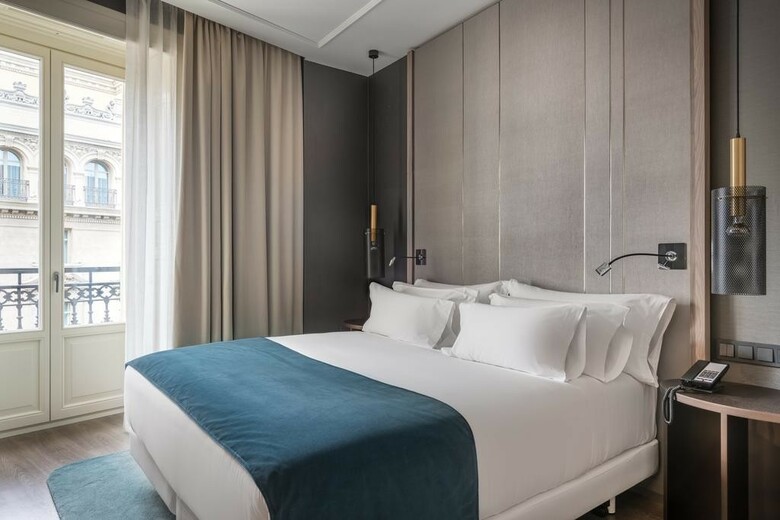Hotel Senator Gran Via 21