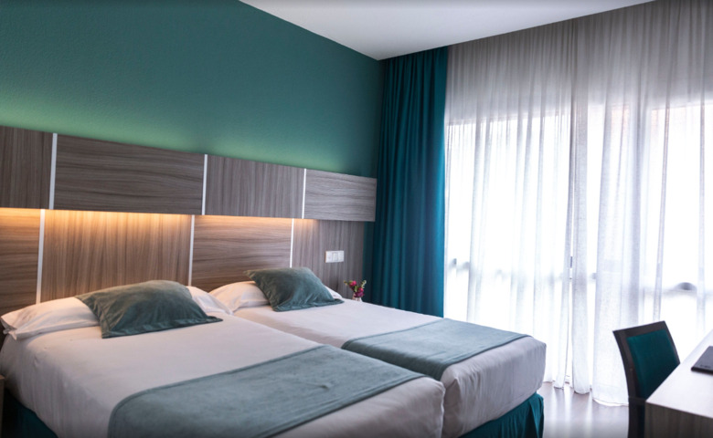 Hotel Serrano