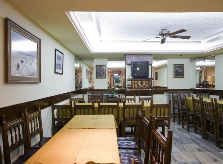 Hotel Castellano II