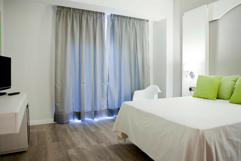 Hotel Mir Octavio