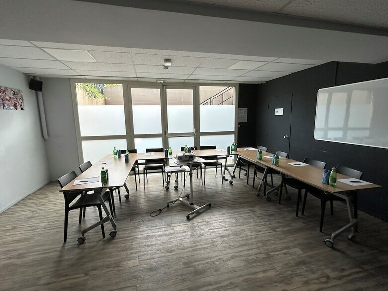 Hotel Kyriad Marne-la-vall�e-torcy