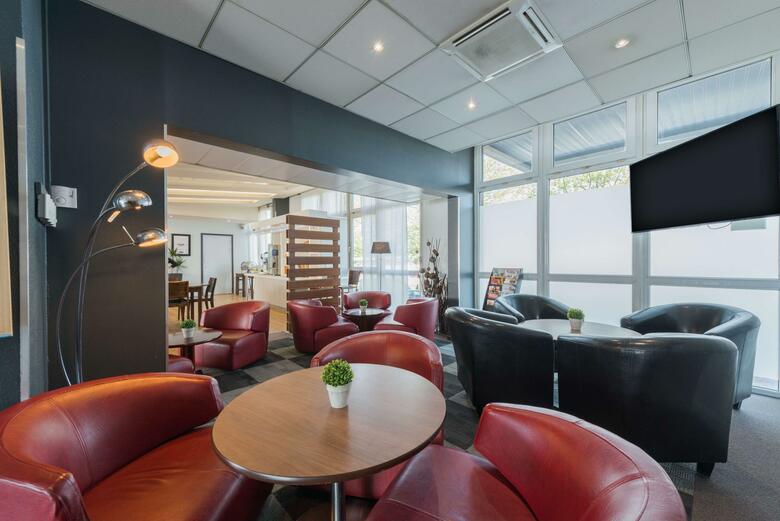 Hotel Kyriad Marne-la-vall�e-torcy