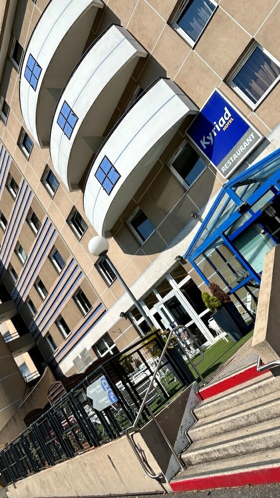 Hotel Kyriad Marne-la-vall�e-torcy