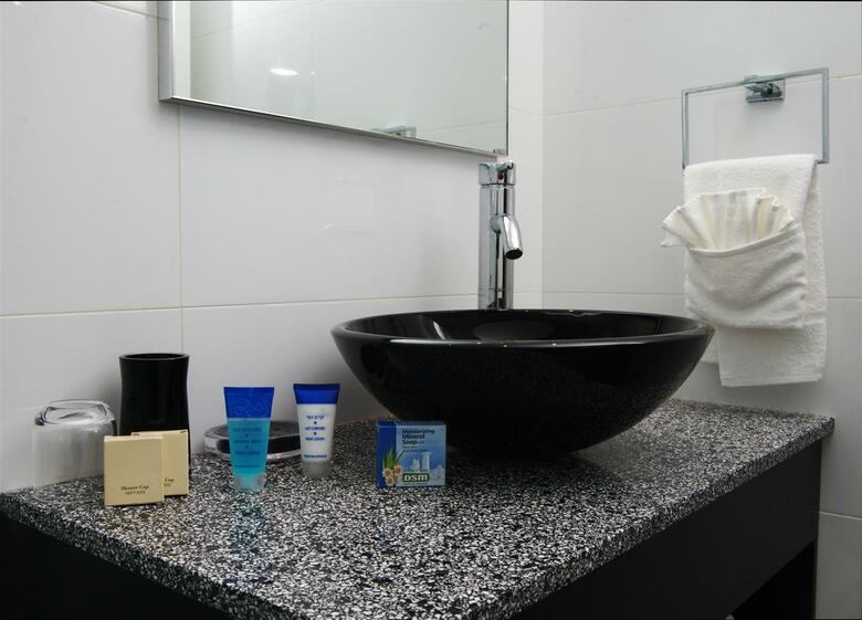 Best Western Regency Suites Hotel