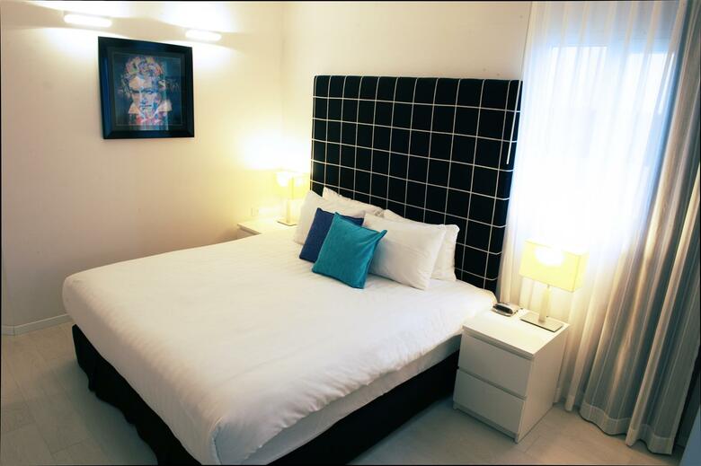 Best Western Regency Suites Hotel