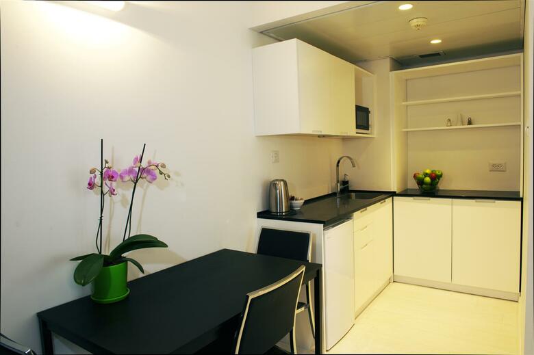 Best Western Regency Suites Hotel
