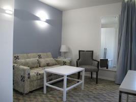 Best Western Regency Suites Hotel