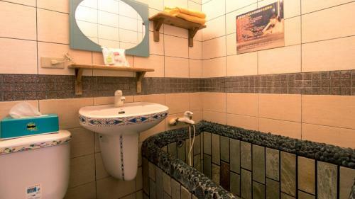 Posada Shankou Hotspring Hotel