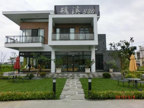 Jiaoxi 320 B&B