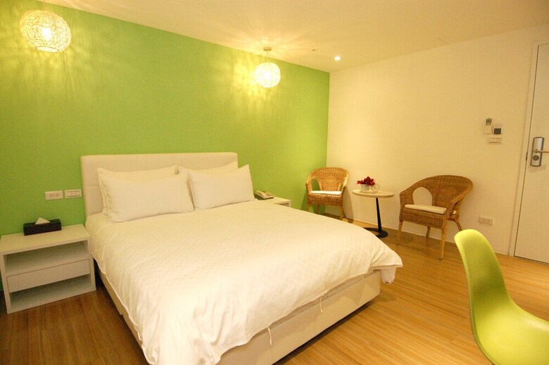 Posada Season 5 Inn