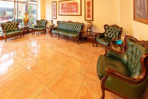 East Commercial Affairs Hotel