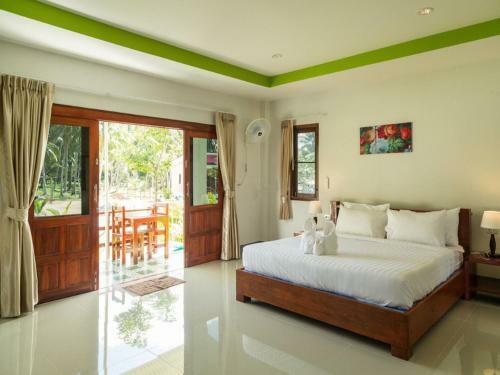 Breeze Bay Villa