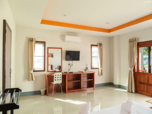 Breeze Bay Villa