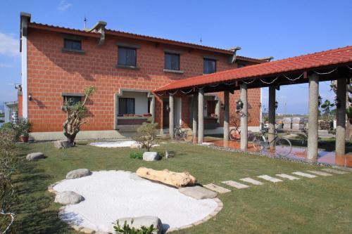 Free House B&B