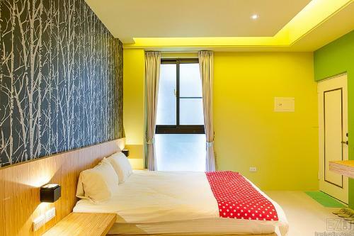Yellowkite Hotel