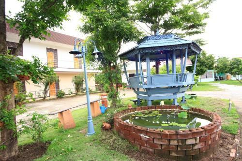 Baanpooya Hotel And Resort